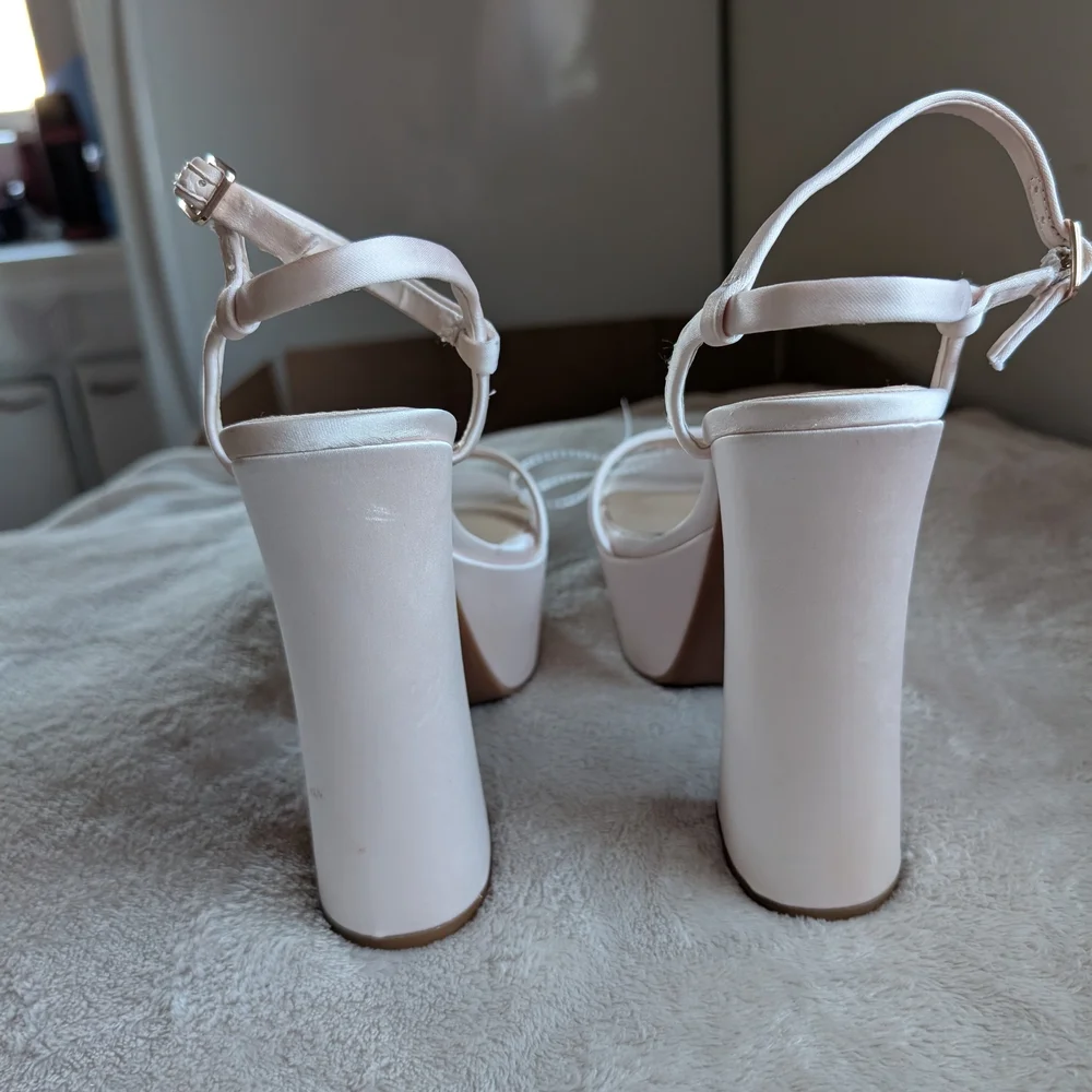 Gianni Bini block-heel platform dress sandals Size 9.5